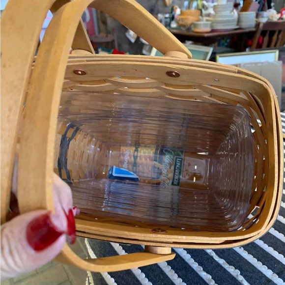 Longaberger Collectors Club Membership Basket - Picture 2 of 4